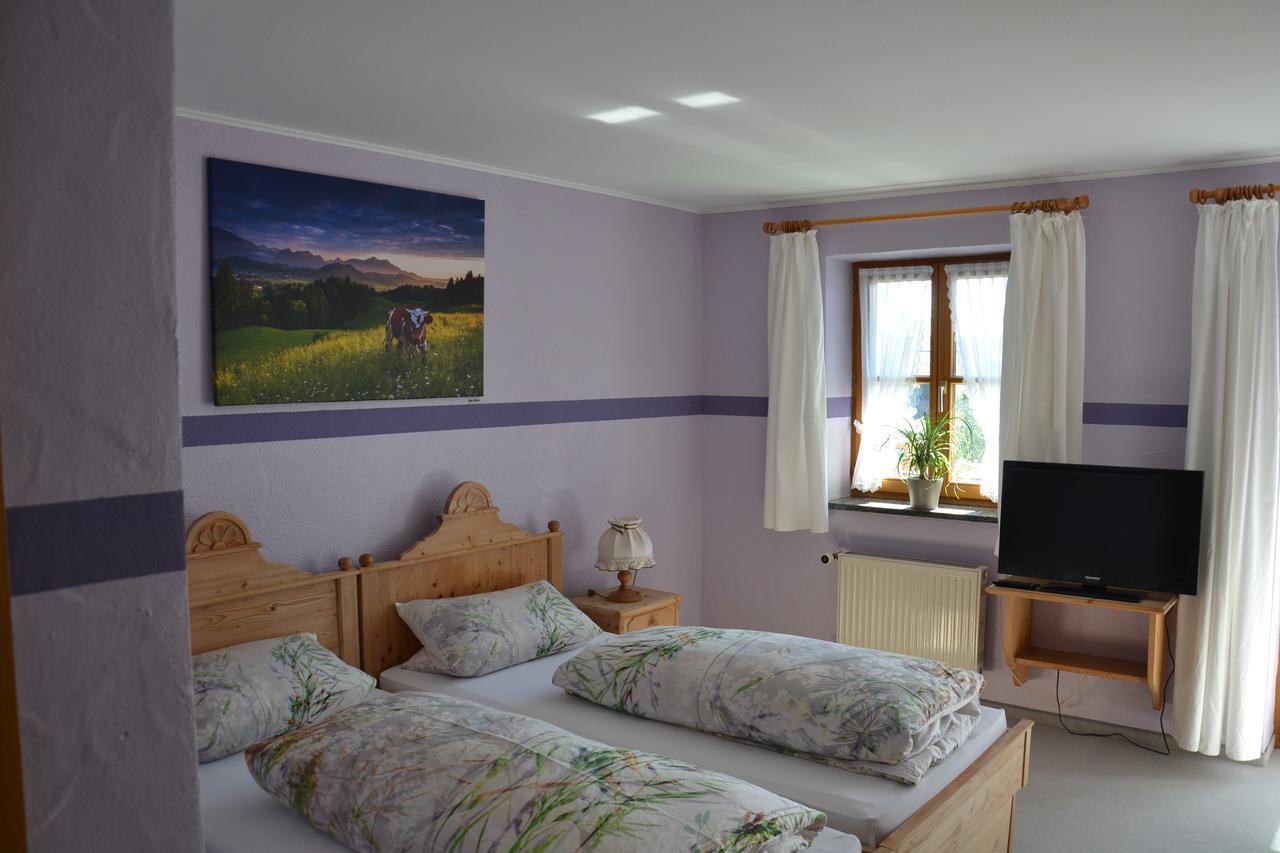 Landgasthof Wangerstuben Oberostendorf ภายนอก รูปภาพ